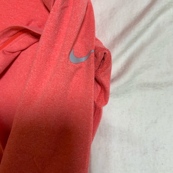 Nike dri fit scuba beach top - Picture 4 of 7